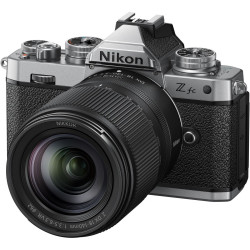 Nikon Hybride Z FC + 18-140 vr