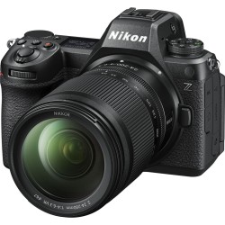 Nikon Z6 III + Z 24-200 mm f/4-6.3 VR