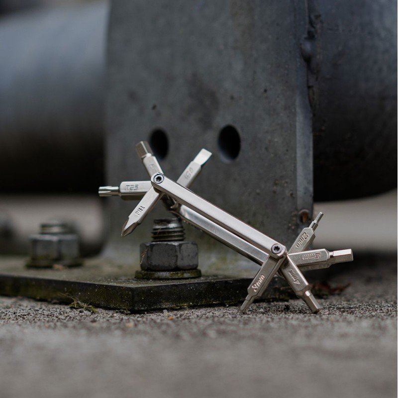 Caruba outil multifonction 8 en 1